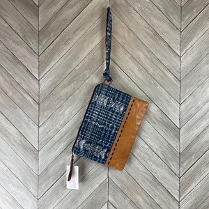NWT Altiplano Fair Trade Wristlet Pouch